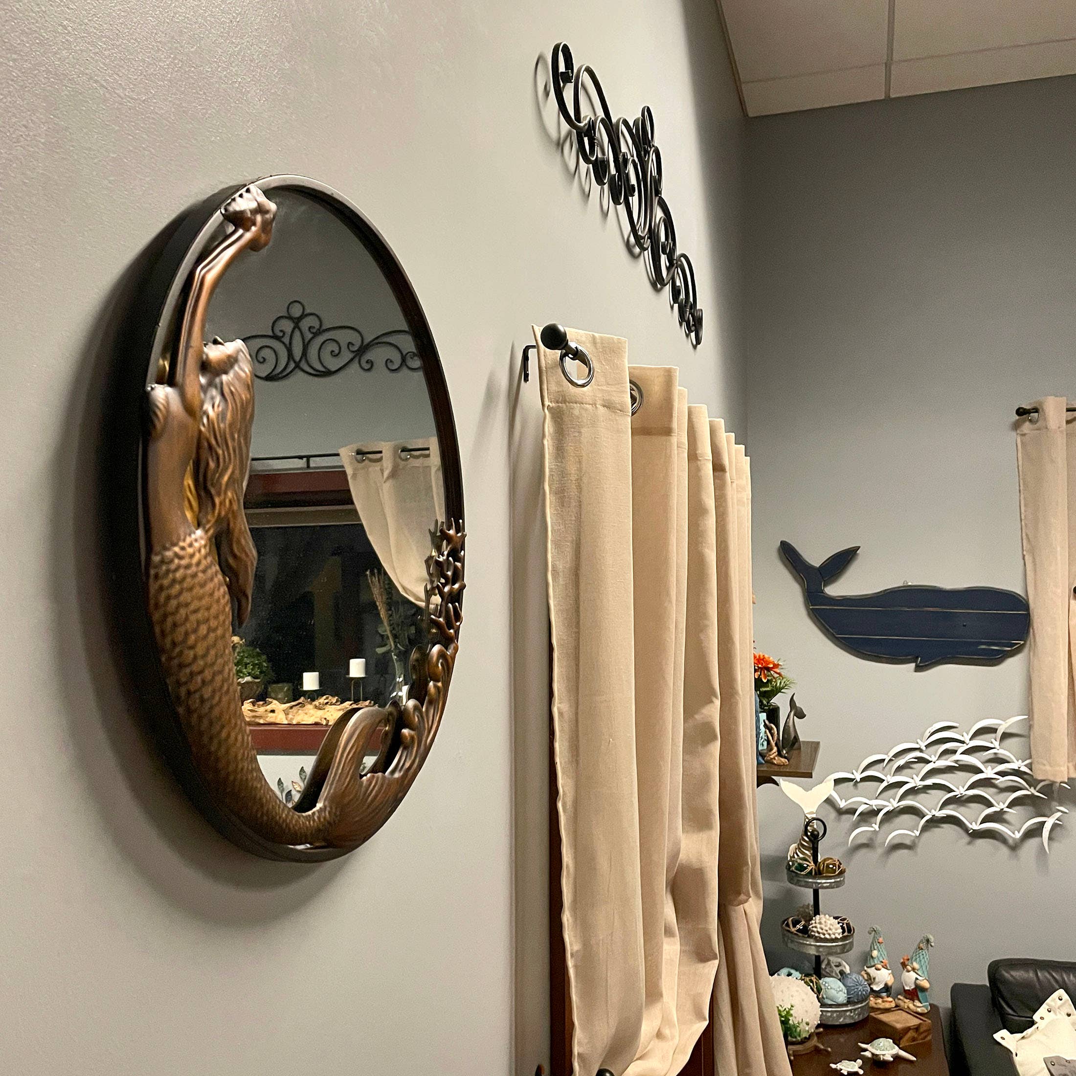 Zeckos - Vente Miroir mural - Miroir mural en forme de sirène au fini bronze — 20 pouces de diamètre7