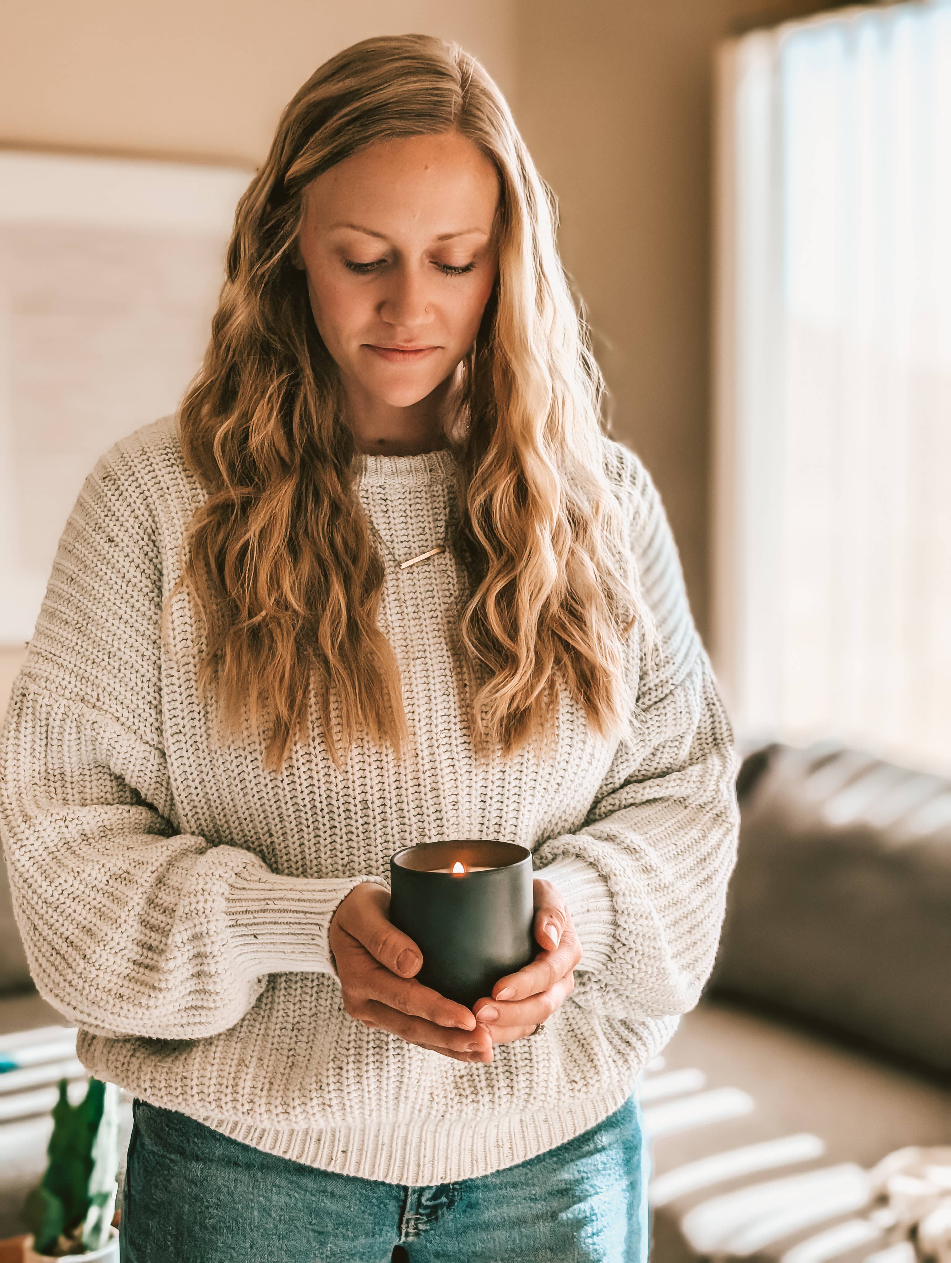 The Modern Sonoran - Wholesale Jar/Filled Candle - Grande Barn Wedding: Peony Succulents Farmhouse Candle 10oz1