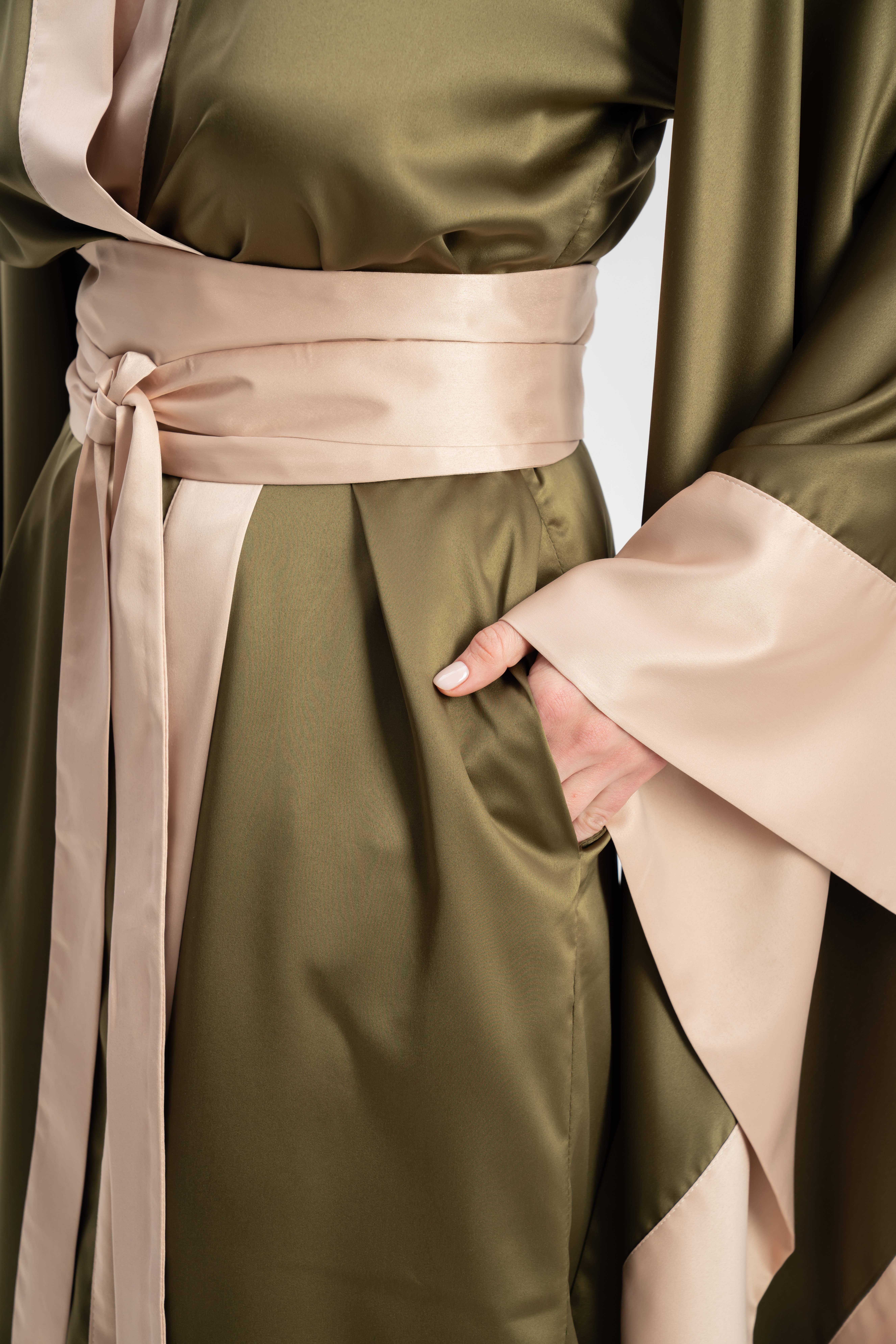 IDENTITY LINGERIE – wholesale Robe – Women's – Silk Satin Robe Kimono Long Bridal Dressing Gown for Women5