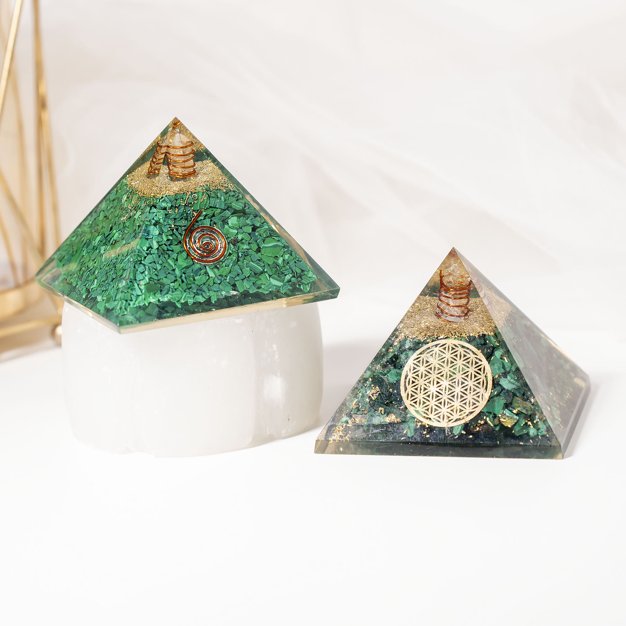 Soothing Crystals – wholesale Spiritual stone/crystal – Orgone Pyramid |Synthetic Malachite | Crystal Energy Pyramid5