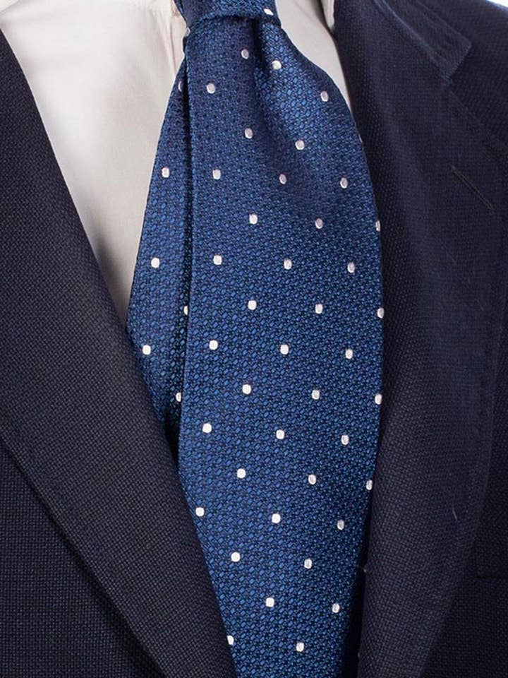 Navyblaue Seidenzeremoniekrawatte mit Ton-in-Ton-Muster und weißen Punkten CY4686 für den Großhandel von Graffeo Cravatte