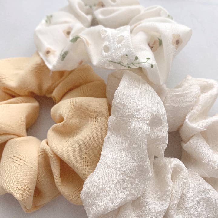 Saige Collective - Wholesale Scrunchie - Women's - SAIGE Scrunchie - Single hair Scrunchie5