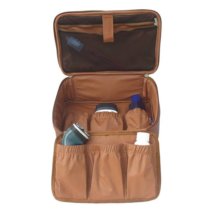Piel Leather - Wholesale Makeup/Cosmetic Bag - HANGING COSMETIC UTILITY KIT