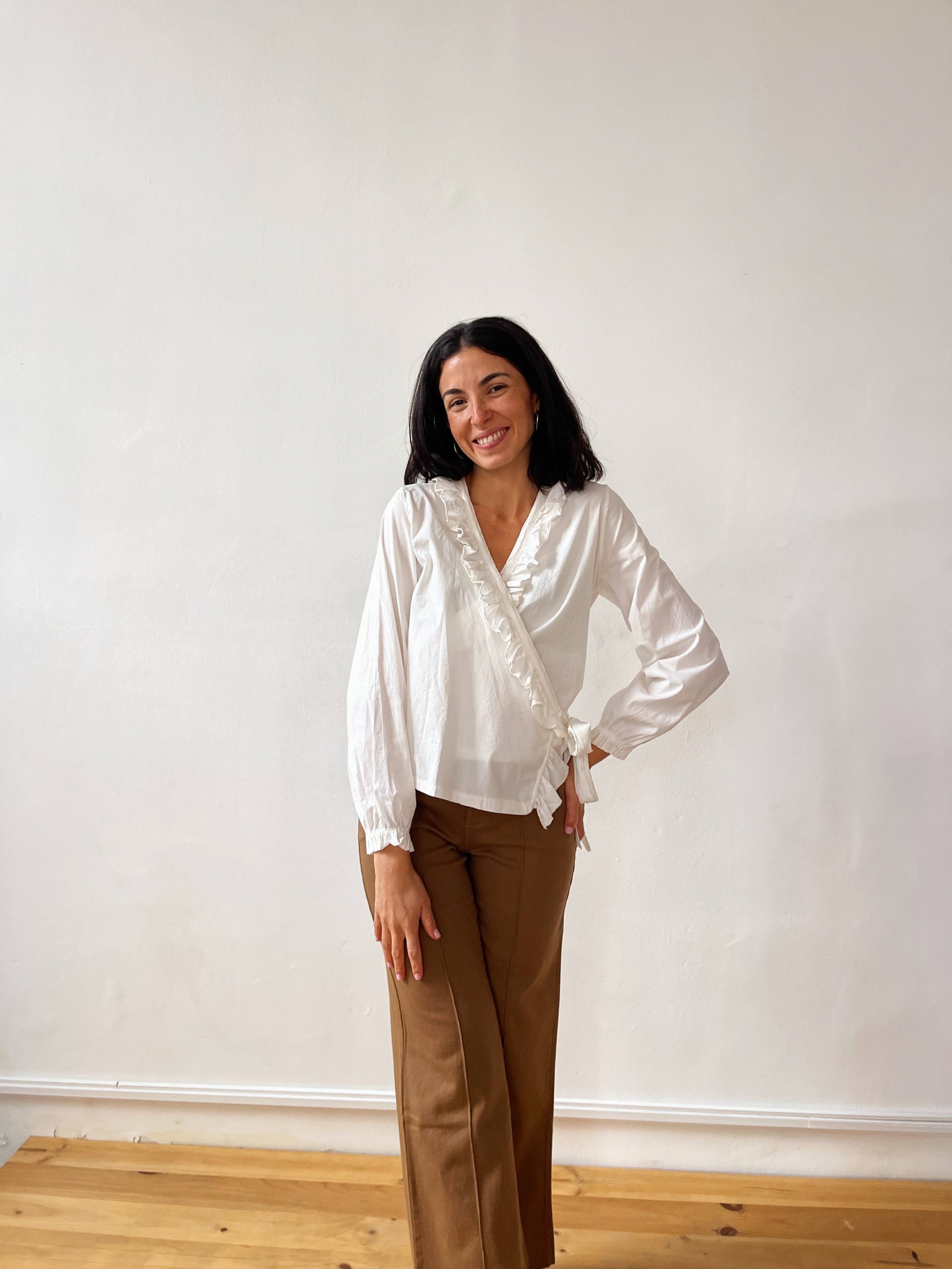 MindTraveler – wholesale Blouse – Women’s – Emi White Blouse2