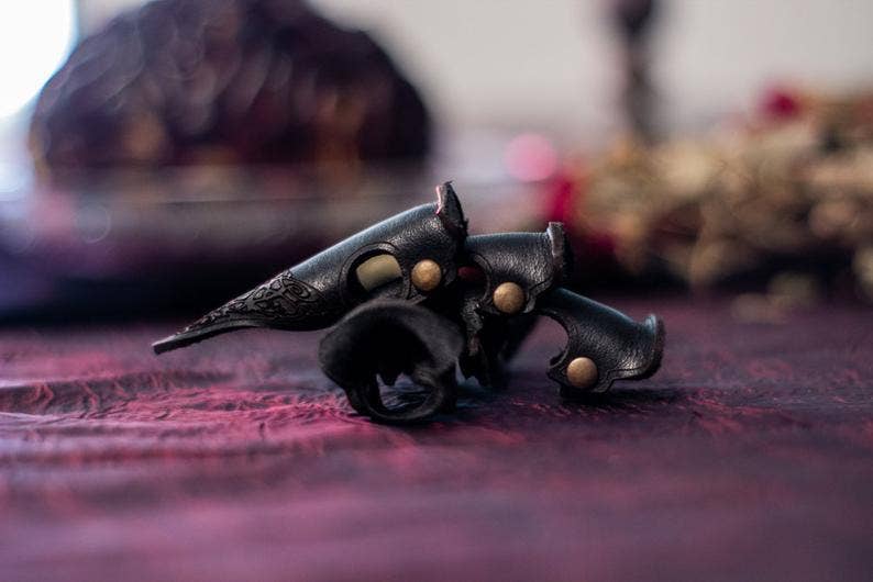 Outcast Props - Wholesale Costume - Unisex - Leather Armoured claw2