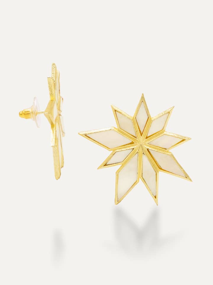 Pendientes Dorados Halley Madre Perla para venta al por mayor de TIAHRA Jewelry