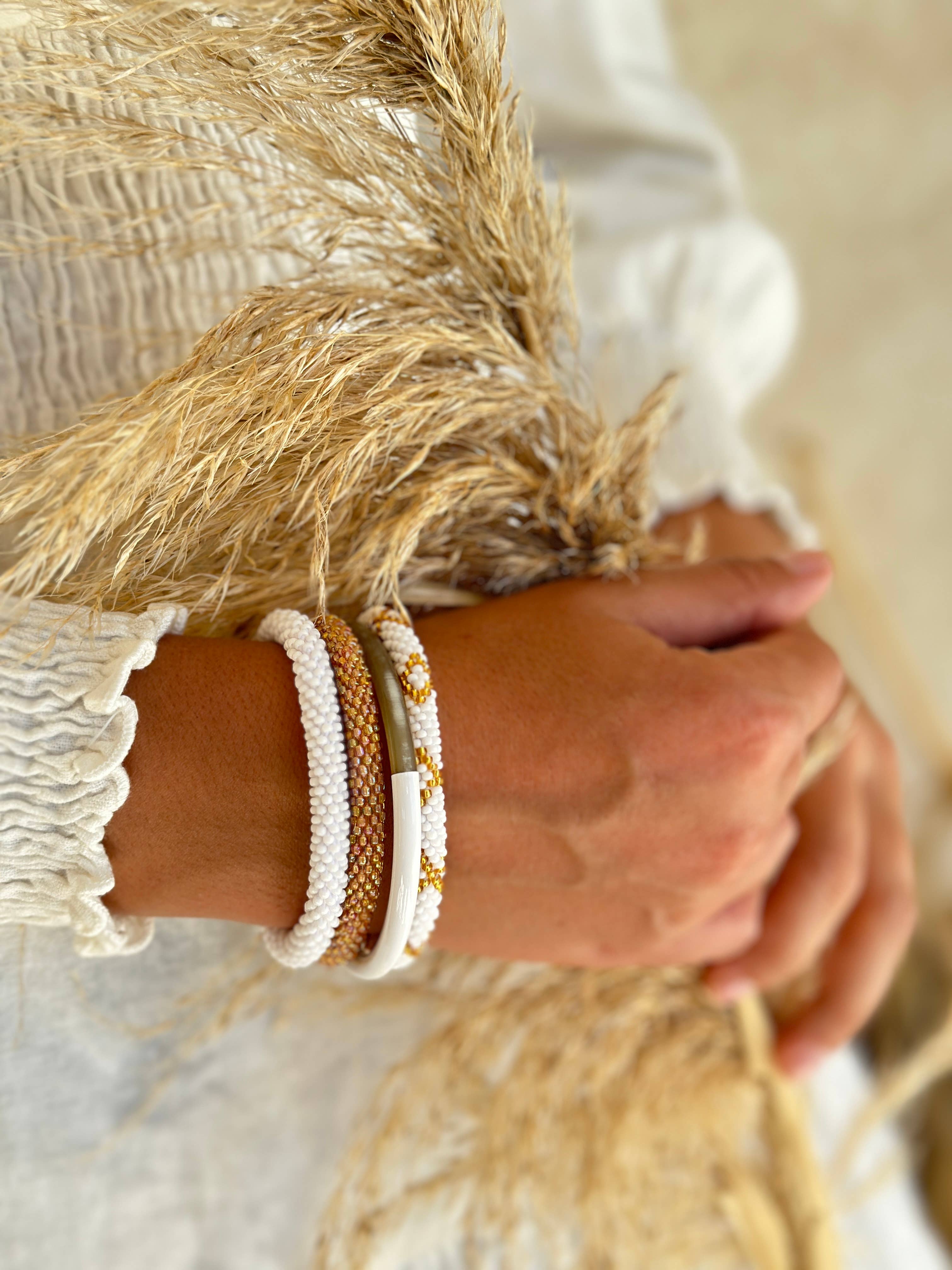 MAISON KIZO - Wholesale Bangle Bracelet - White buffalo horn lacquered bangle4