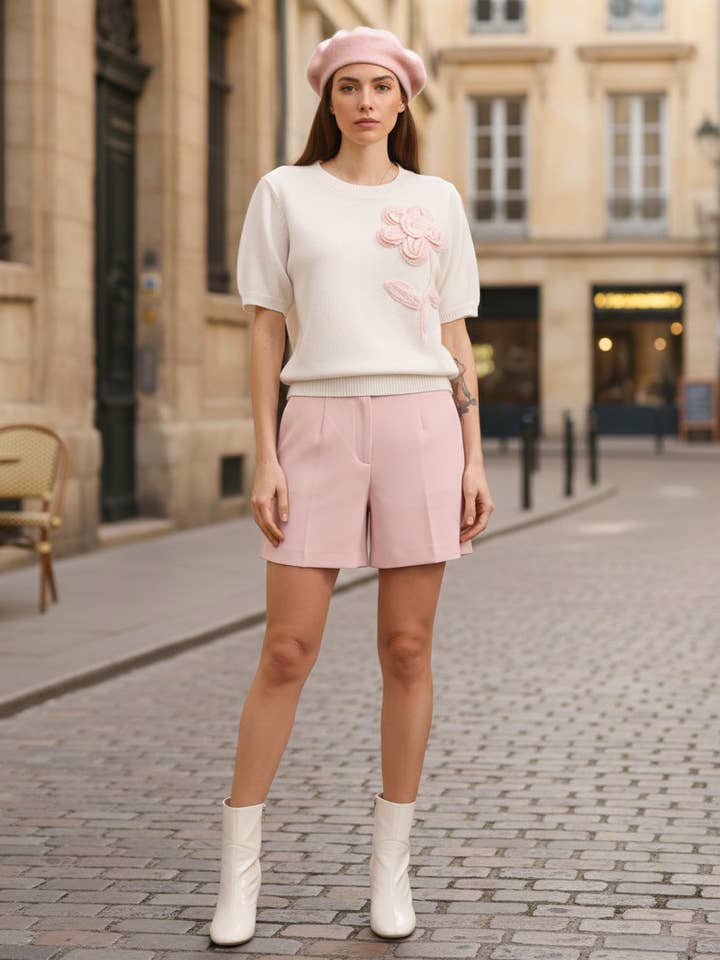 Pull manches courtes avec fleur à relief - HH002 pour la vente par MOOYA