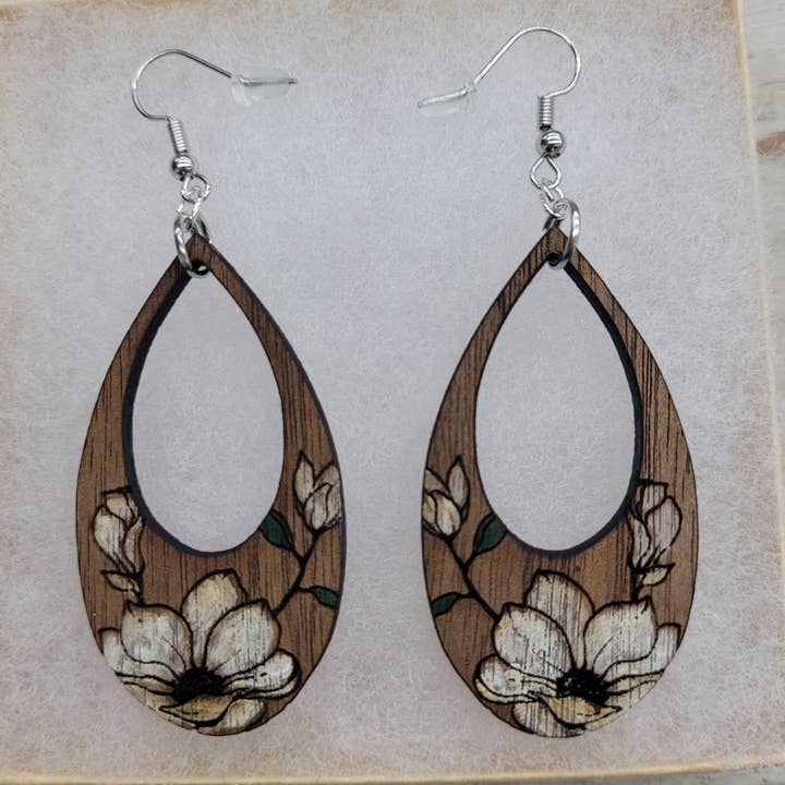 Magnolia 02 Ohrringe für den Großhandel von Circle F Boutique and Trading Post