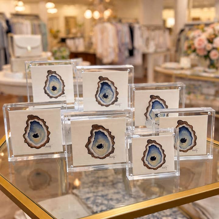 Originale Aquarell-Austernschale in Acrylblockrahmen, 5x5 für den Großhandel von Paper Shells Studio