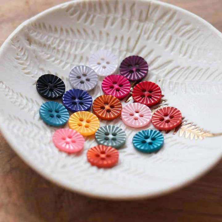 Lise Tailor - Wholesale Sewing Button/Snap - Daisy buttons