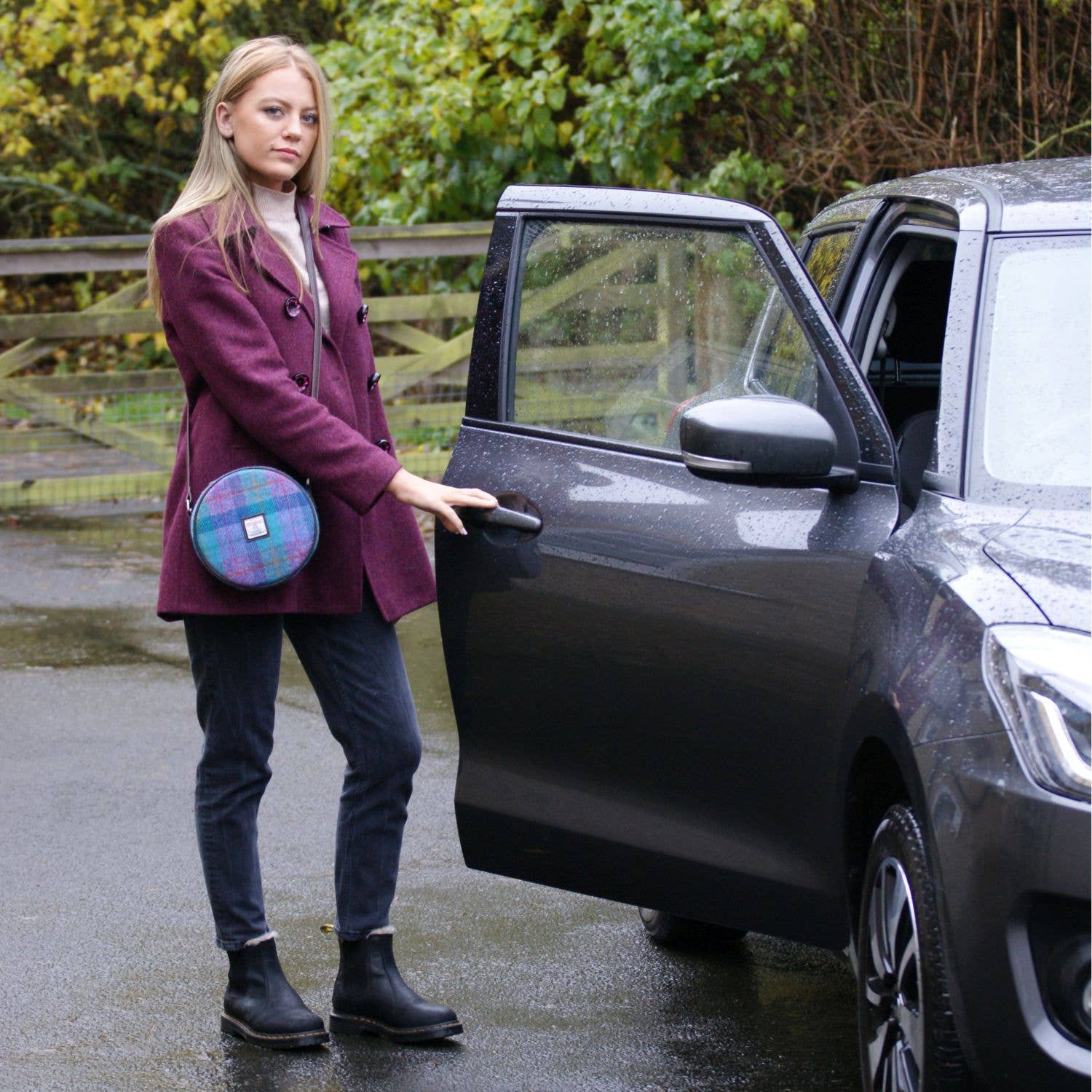 Dublin Gift Company – Engroshandel Skuldertaske – til kvinder – Scottish Harris Tweed rund skuldertaske3