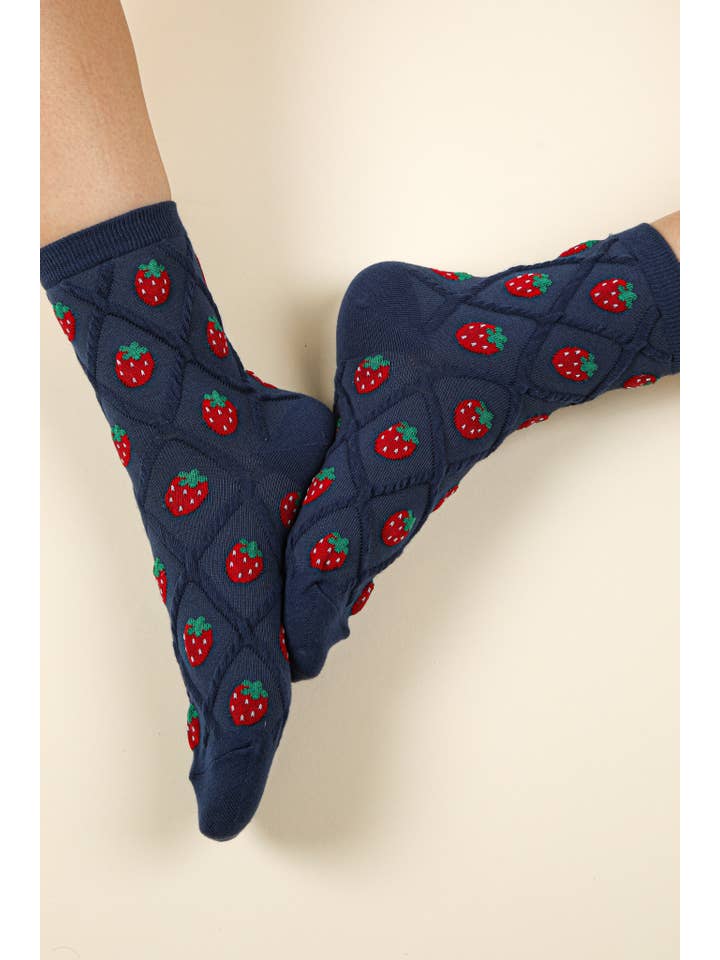 VERY J - Wholesale Socks - Women's - SC10040C-Strawberry Printed Textured Crew Socks