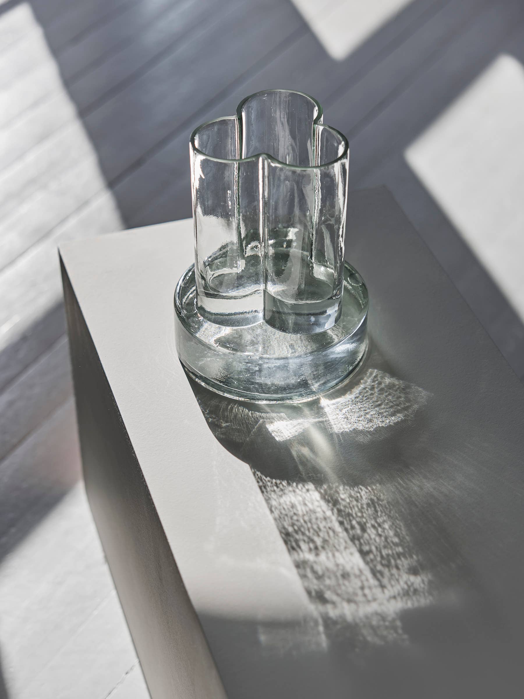 Tell Me More - Wholesale Vase - Vienna vase3