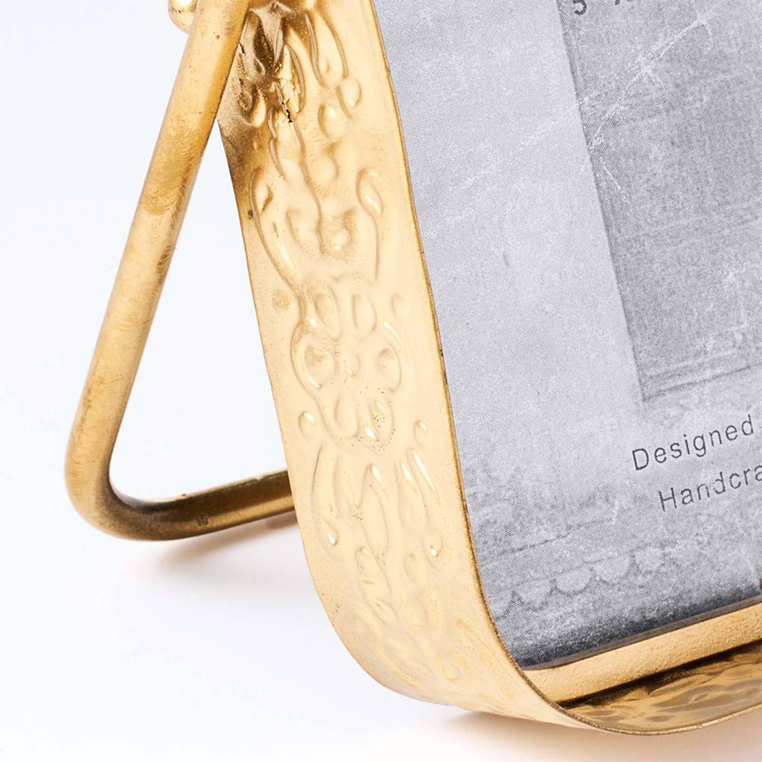 Matr Boomie Fair Trade – wholesale Picture frame – Loha 4x6 Rounded Picture Frame - Embossed Iron1