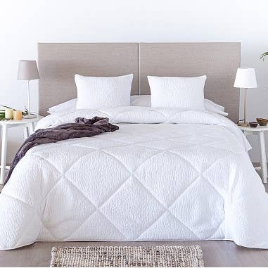 Barceló Hogar - Venta al por mayor Edredones acolchados - Edredon Conforter Jacquard Zoe