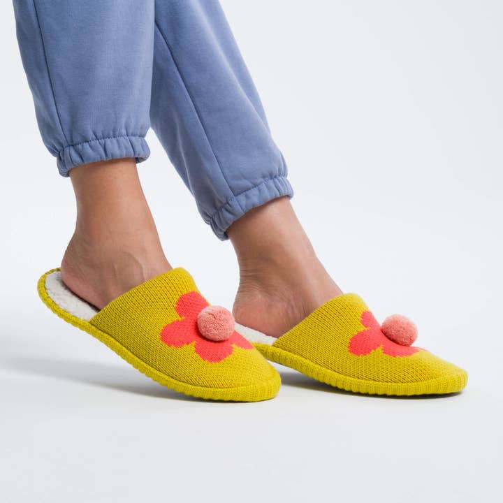 VERLOOP | knits – wholesale Tofflor - Unisex – Flower Pom Slide Tofflor6