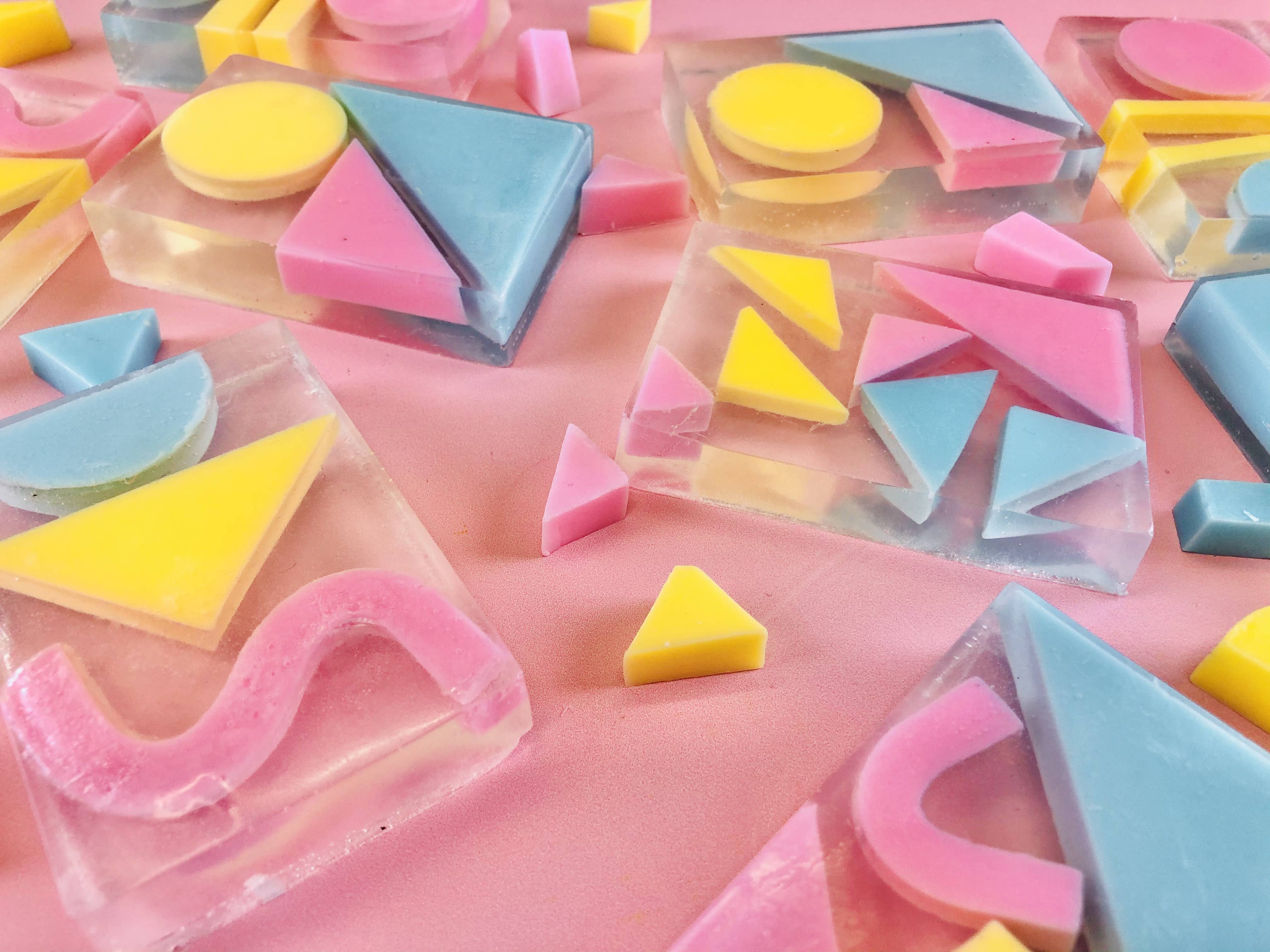 The Edinburgh Craft Club - Wholesale DIY Craft Kit - Geometric Melt & Pour Soap Making Kit5