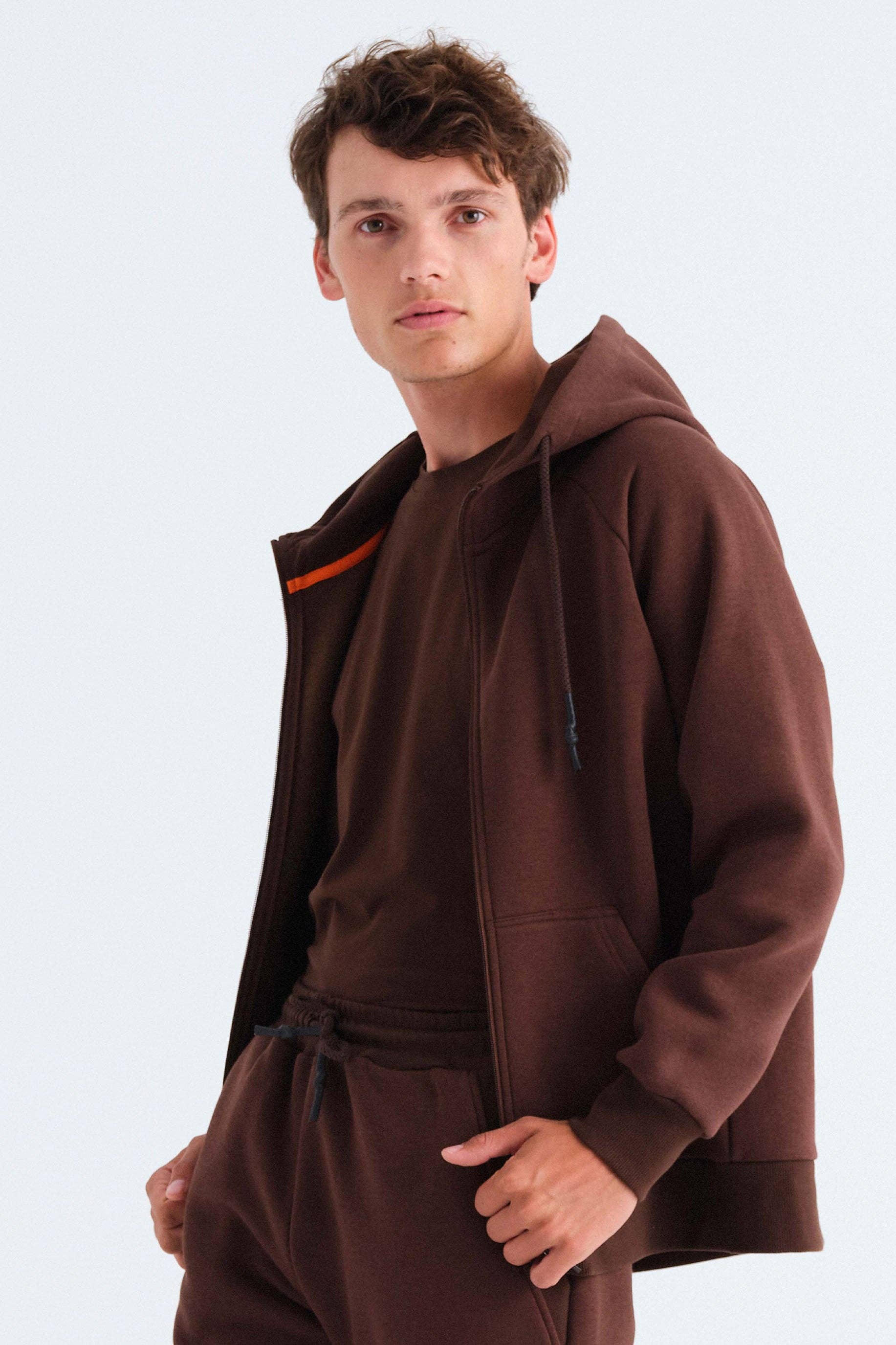 Rockupy - Wholesale Hoodie - Unisex - Chocolate Chris Unisex Zip Up Hoodie5