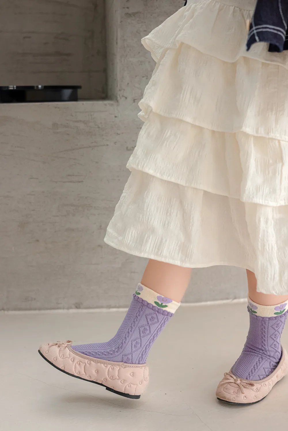 Multicolore Lot de 4 Paires de Chaussettes Enfant avec Designs Amusants en vente sur Faire1