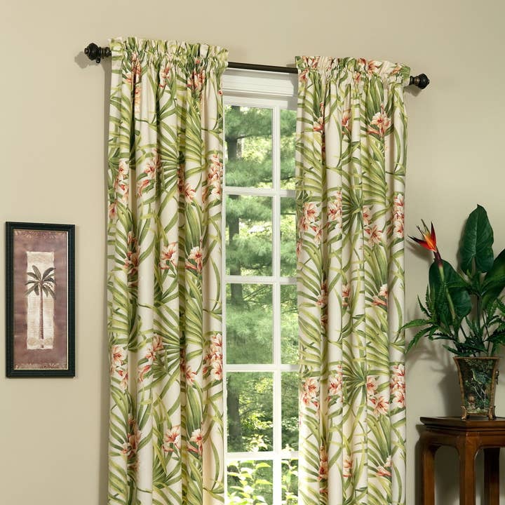 Cozumel stanglommepaneler for engroshandel hos Thomasville at Home