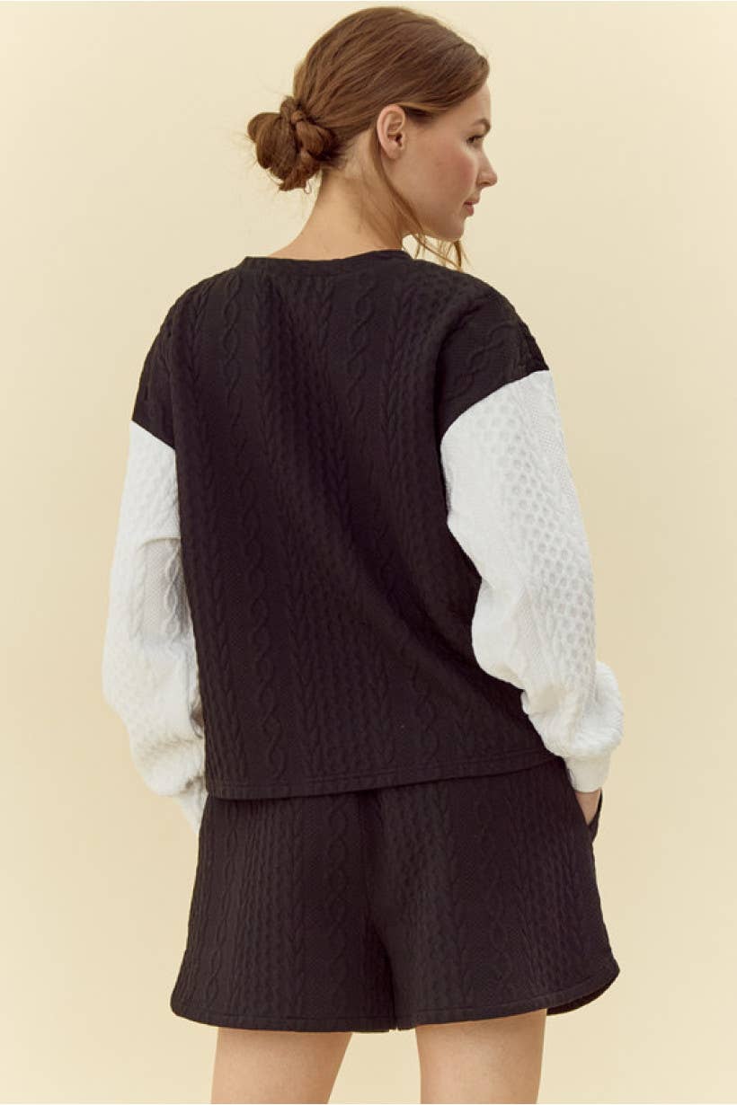 Bloomero – wholesale Mjukisset – Dam – Kabelstickad klädtröja loungesett i 2 delar. Top har U-nec8