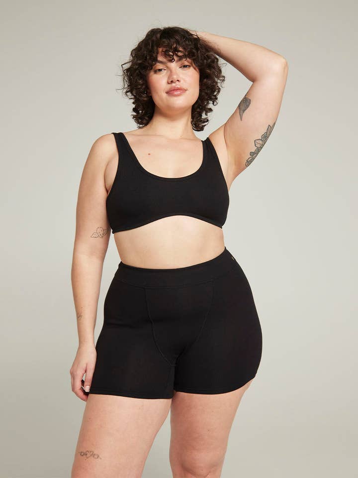 The Organic Cotton Dip Front Bralette - Sort for engroshandel hos Nudea