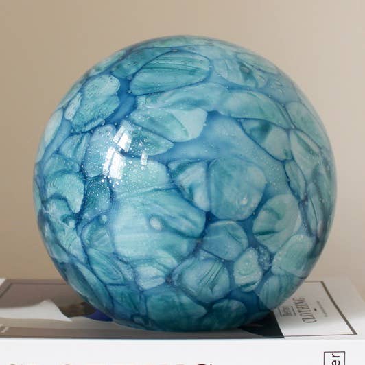 Kildevand | Håndblæst glasbordlampe | 18cm rund for engroshandel hos L. GLOW Home