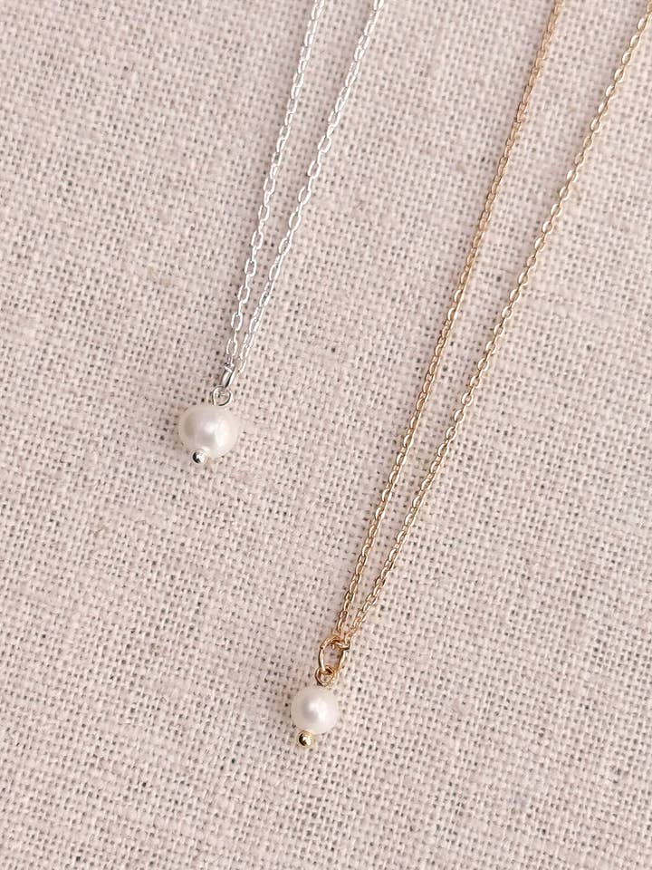 Lille ferskvandsperle vedhæng halskæde for engroshandel hos Gracie Rose Designs