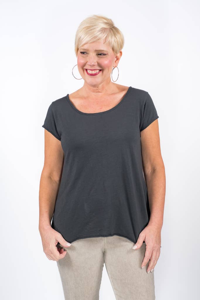 TINA Stephens Italy/Tees By Tina - Wholesale Tunic - Women's - Opal Hi Lo Crew Neck Tee (BSS126)25