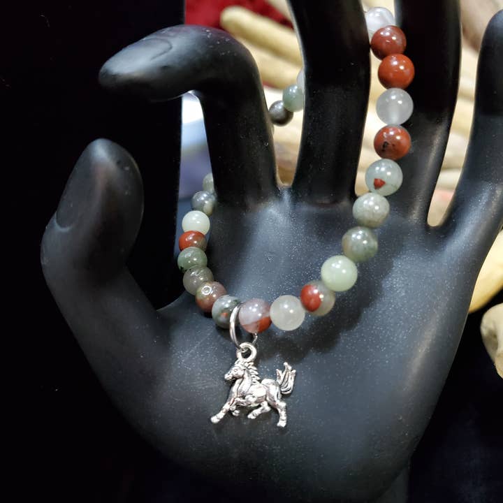 Nature's Retreat – Engroshandel Armbånd med vedhæng – Spirit Animal: Ædelsten Stretch Armbånd 1 stk ~ Display Ready