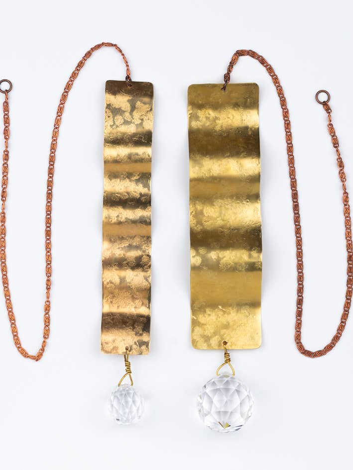 Attrape-soleil | Rainbow Maker | Brass Wave pour la vente par The Cyprus Cabinet