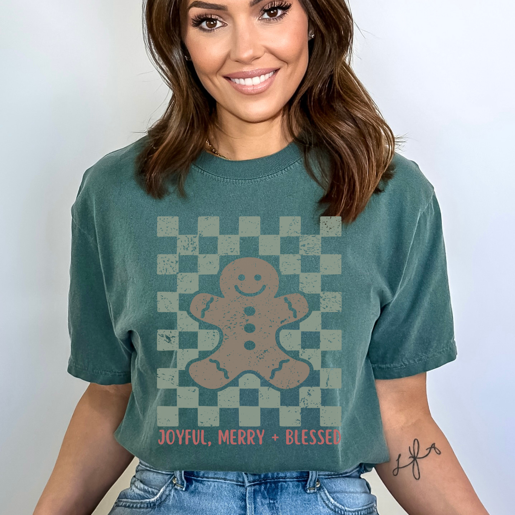 Scripted Pearl - Wholesale Screen Printed T-Shirt - Women's - Joyful Merry Blessed Gingerbread Man Retro Christmas Tshirt 5