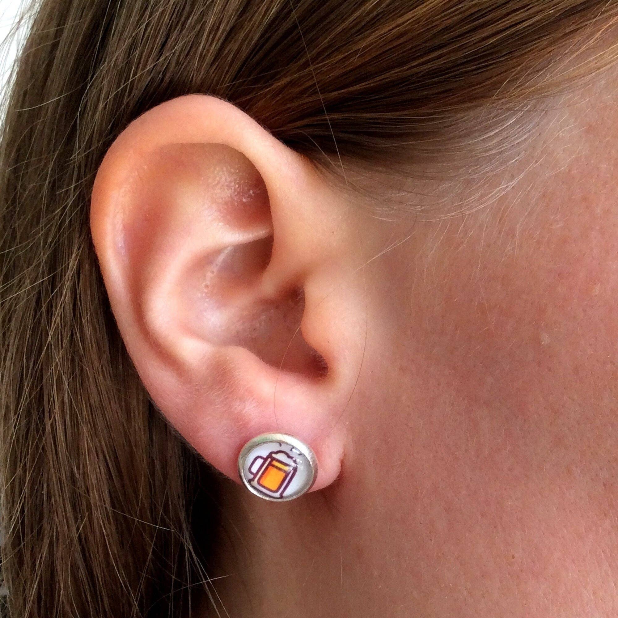 Dans l'Air du Temps Bijoux - Wholesale Stud/Post Earrings - Funny Beer Earrings1