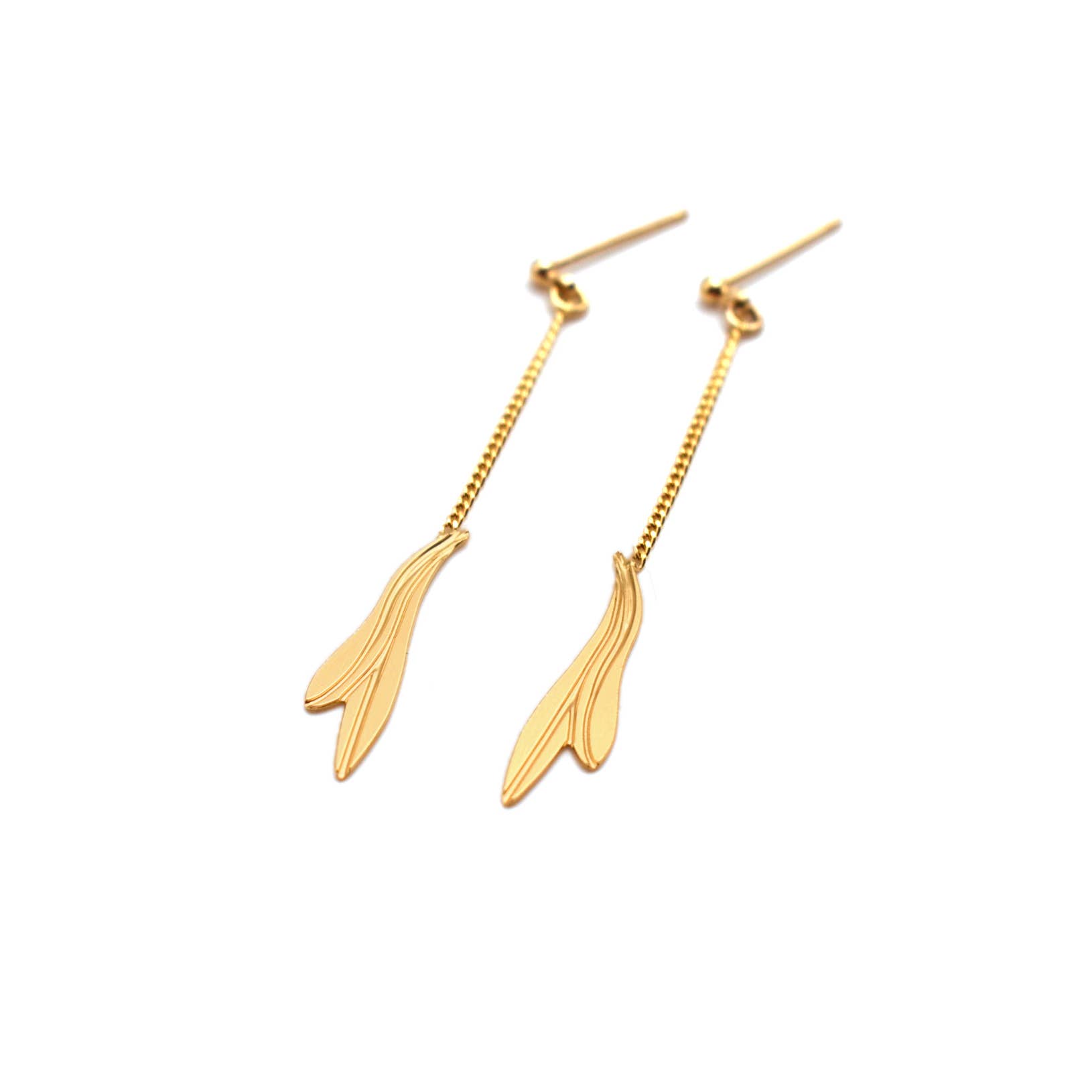 Nadja Carlotti – Engroshandel Hængeøreringe og creoløreringe – Øreringe med fine kæder og kalkmønster1