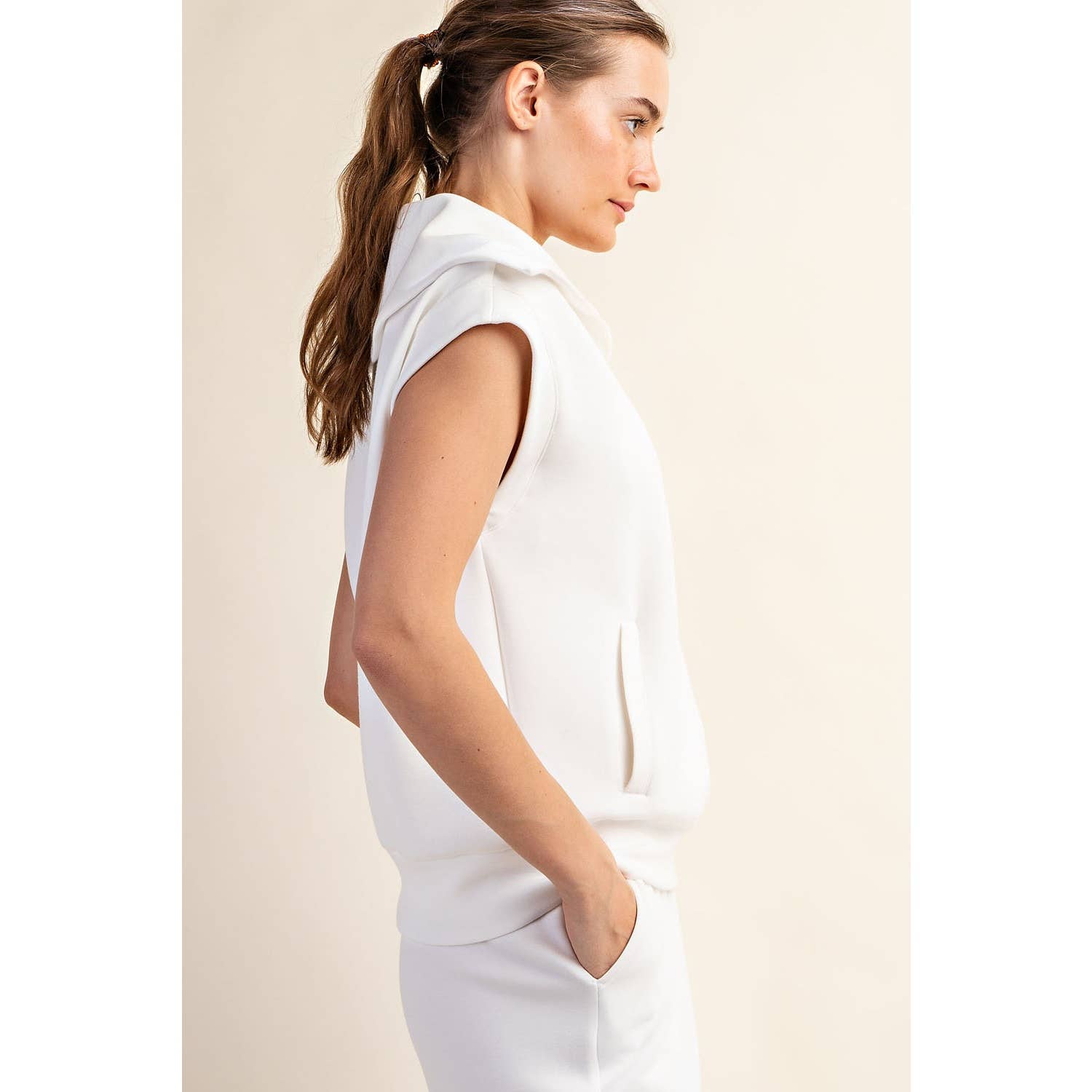 Rae Mode - Vente Haut de sport – femme - HAUT À MANCHES COURTES ET FERMETURE ÉCLAIR QUARTER EN MODAL POUR PLONGÉE5