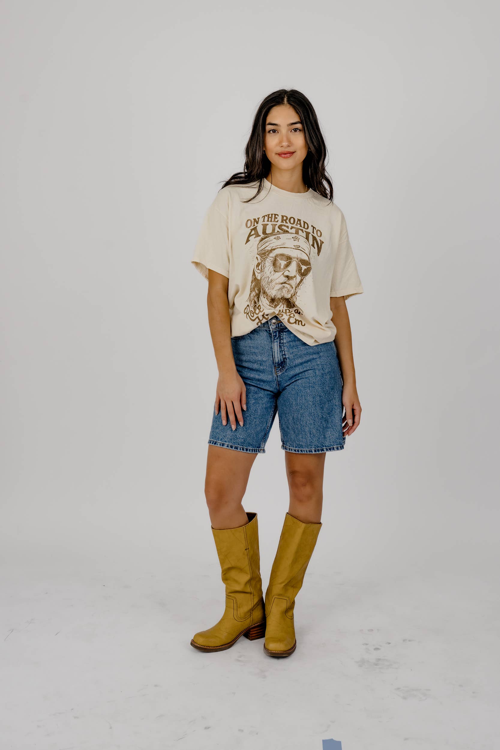 LivyLu - Wholesale Screen Printed T-Shirt - Unisex - Willie Nelson Roll Me Up & Hook Em Horns Thrifted Tee 8