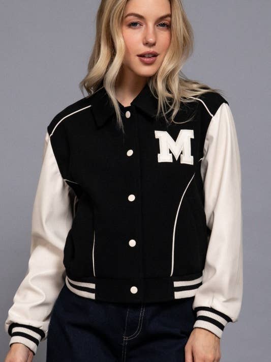 Veste universitaire à passepoil sur le col pour la vente par MintChoco