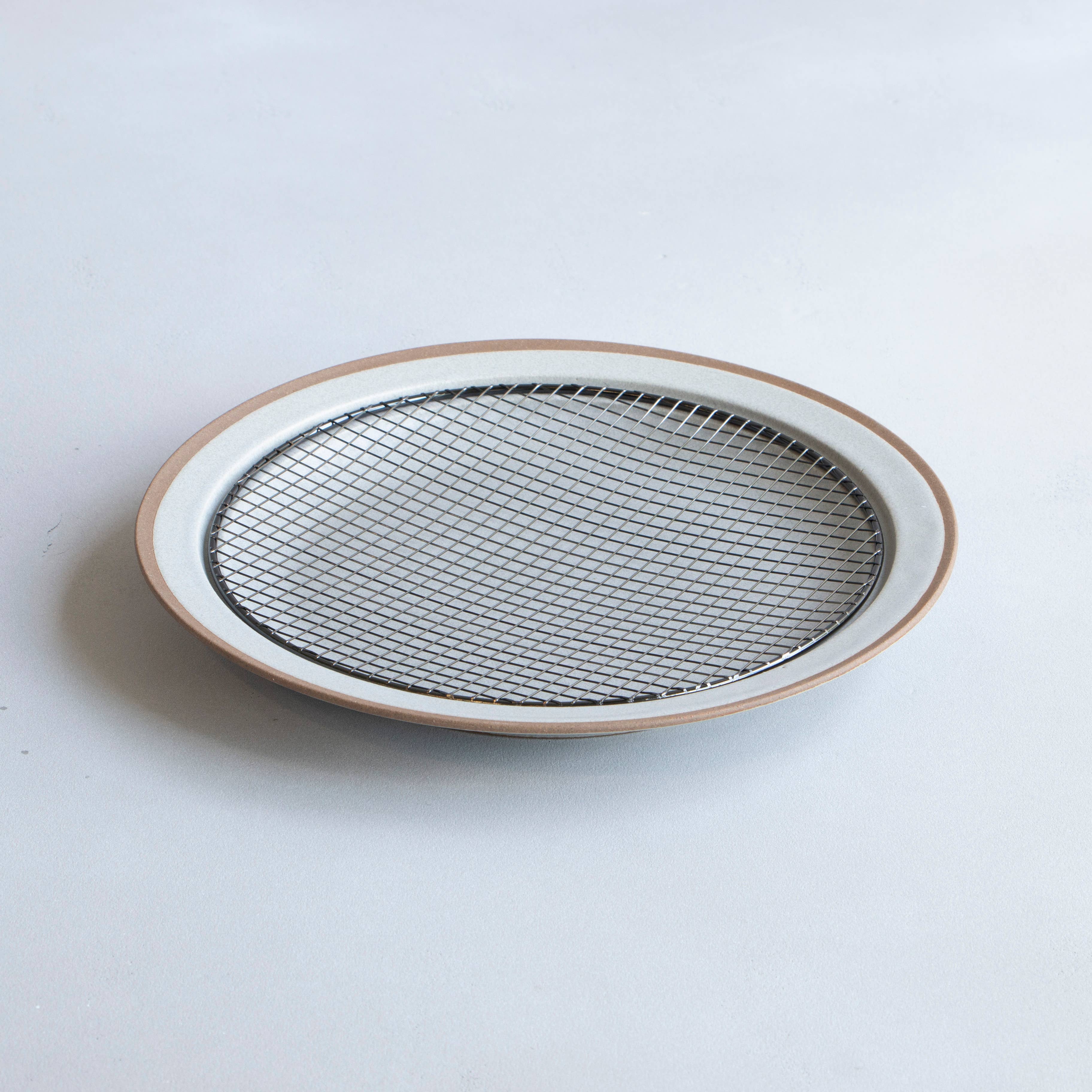 KIKIME - Wholesale Dinner Plate - amime Plate 10" | Dinner Plate with metal net 9.8" | Pottery2