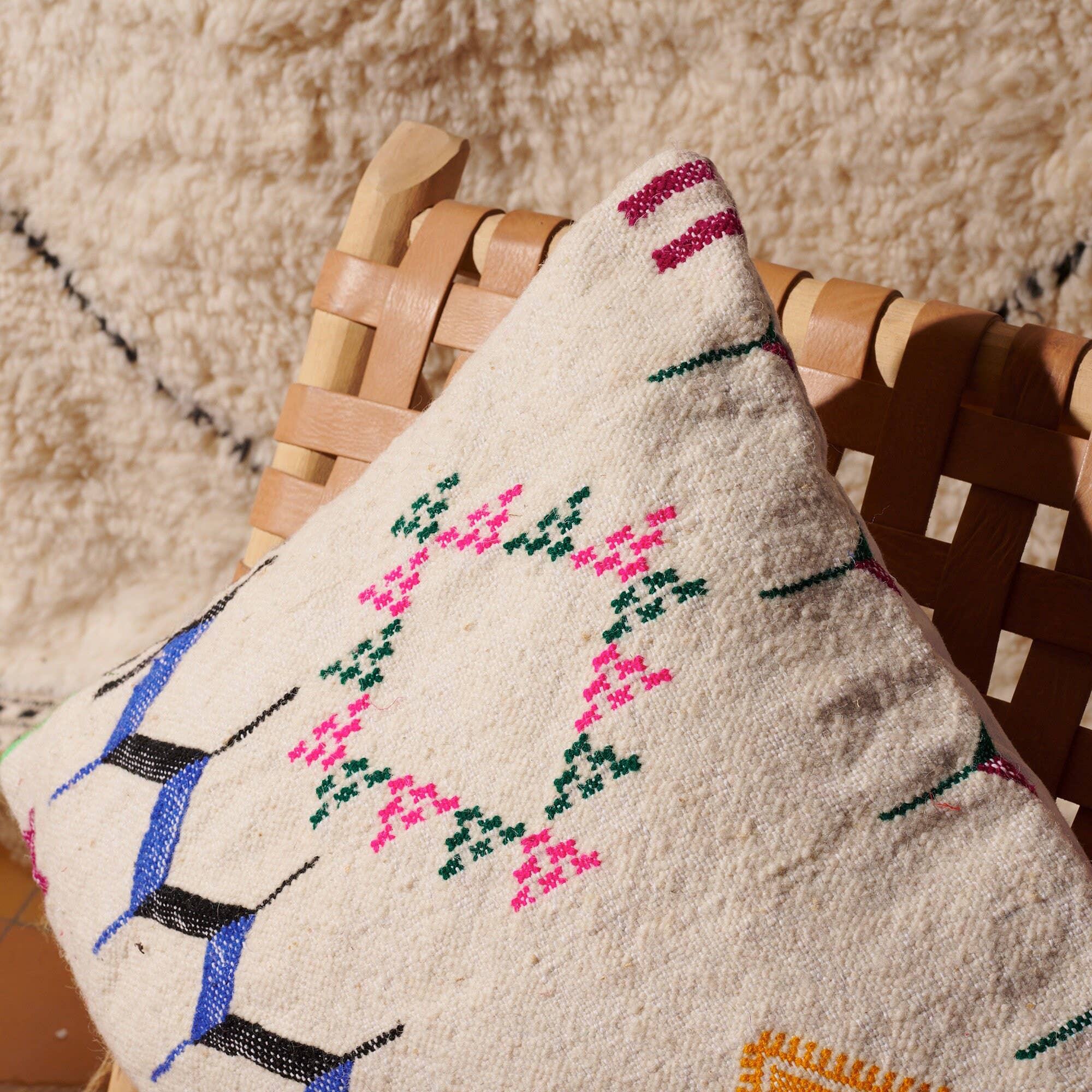 Yemma Goods - Wholesale Throw/Decorative Pillow - Set Of 4 Handmade Beni Ourain Wool Moroccan Berber Pillows6