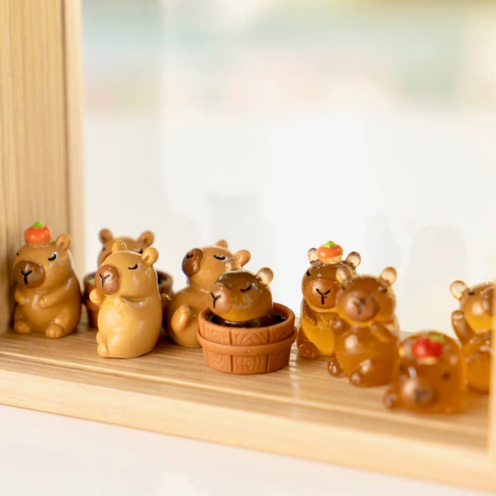 BCmini - Wholesale Decorative Figurine - CAPYBARA GLOW IN THE DARK MINI FIGURINE BLIND BOX-48