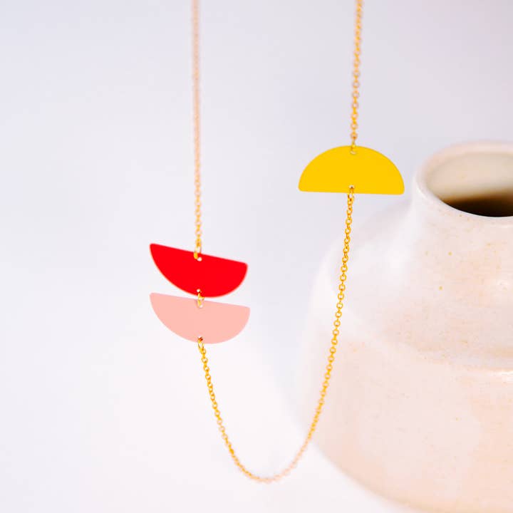 Kleur + Messing Pop Halve Cirkel Hanger Ketting voor wholesale door Copper Bee