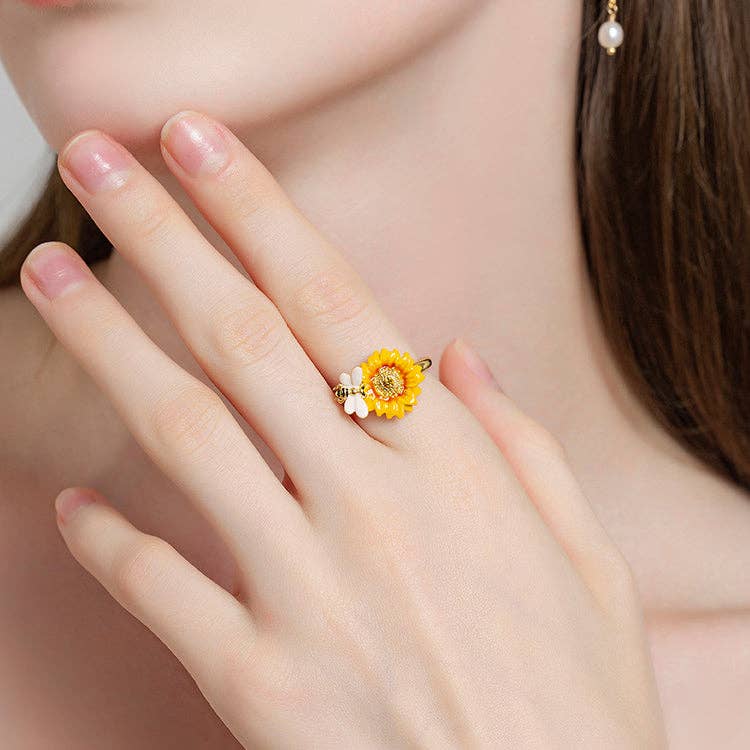 Verdivine – wholesale Cocktail/statement ring – Sunflower Ring1