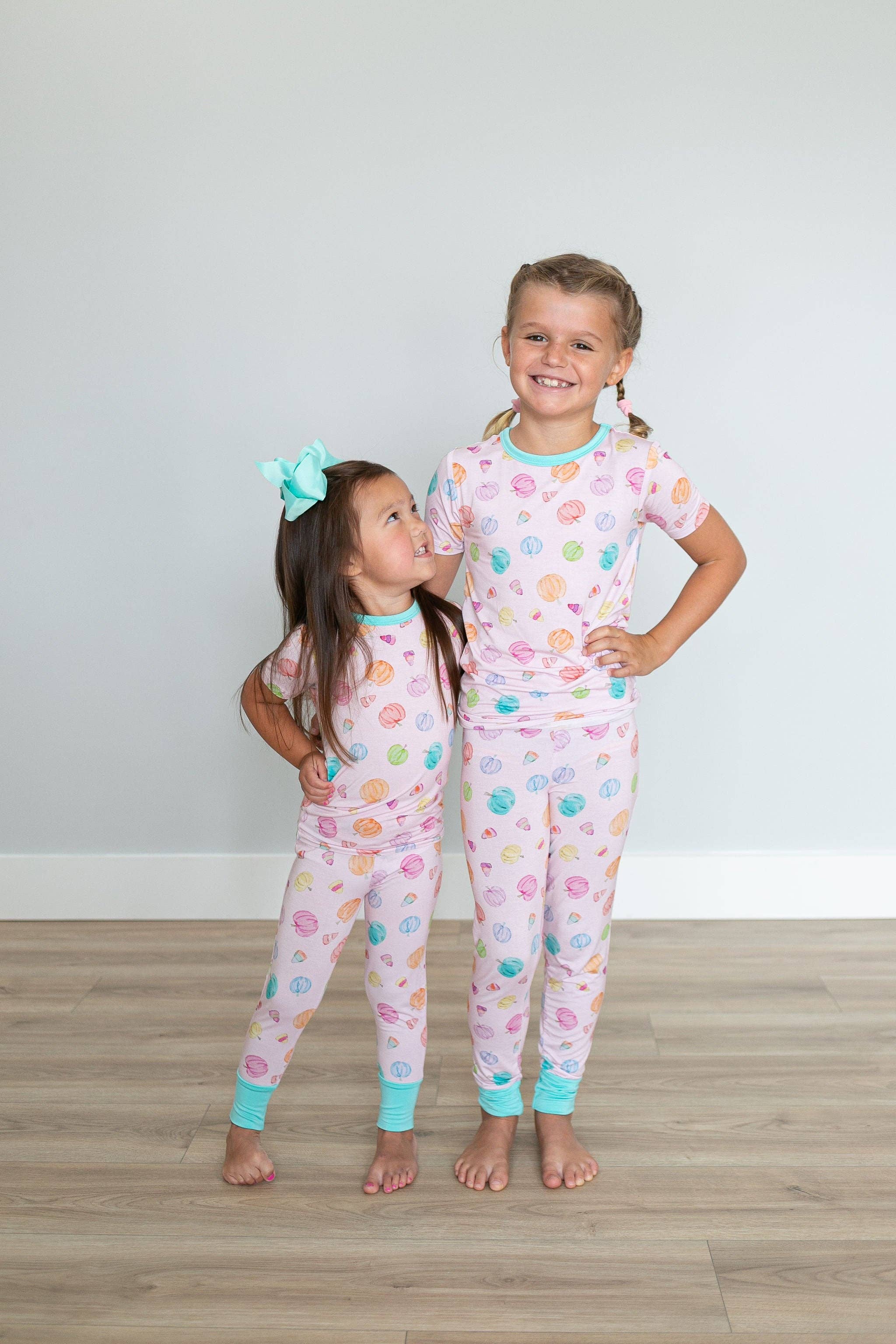 Sweet Bay Clothing - Wholesale Sleepwear Set - Kids - Pink Pumpkin Two Piece Pajama Set1