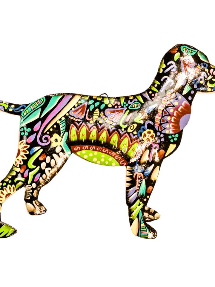 Levande hundmålad haitisk metallväggkonst för wholesale av Beyond Borders