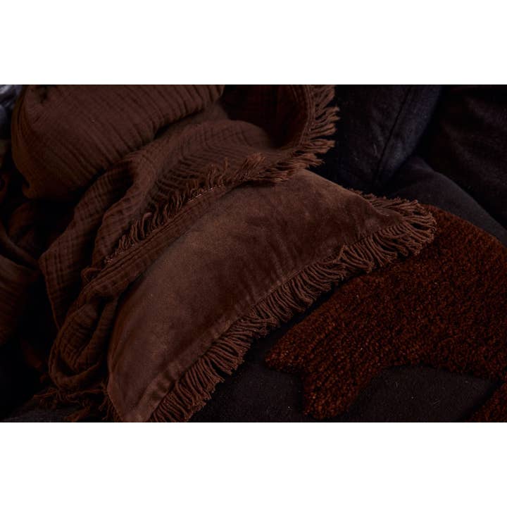 Saardé - Wholesale Lumbar Pillow - Velvet Lumbar Cushion | Chocolate
