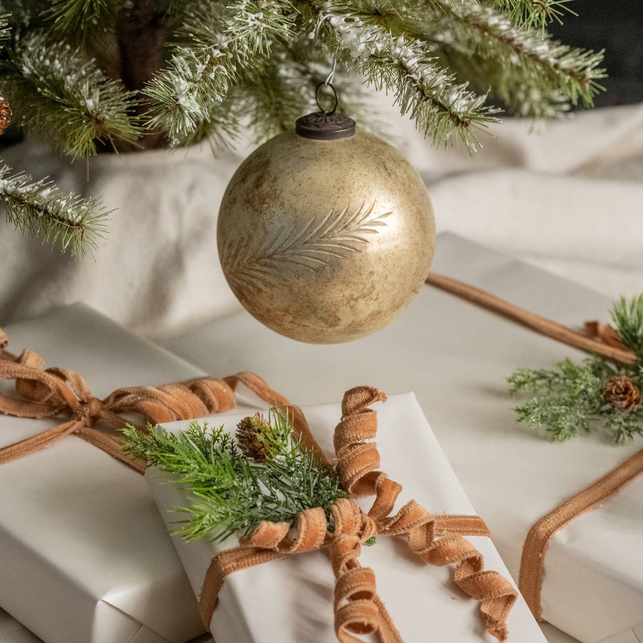 Ragon House - Vente Objets de décoration - Ornement kugel imprimé feuille de 5"0