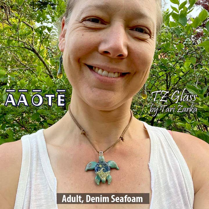 AAOTE - Wholesale Pendant/Charm Necklace - Sea Turtle Sculptural Wave Beach Scene TZ Glass Necklace