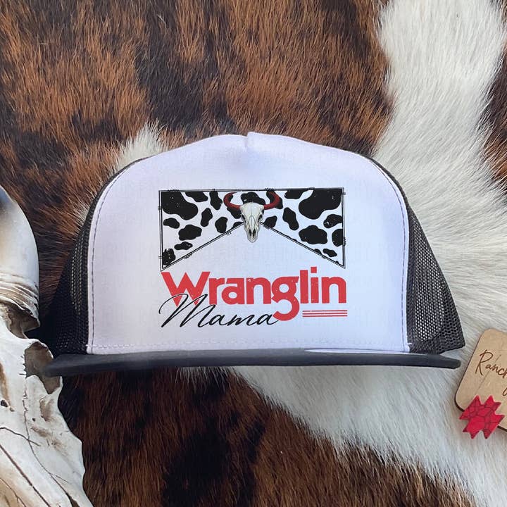 Wranglin Mama Western Foam Trucker Hat för wholesale av Ranchy Roan Boutique