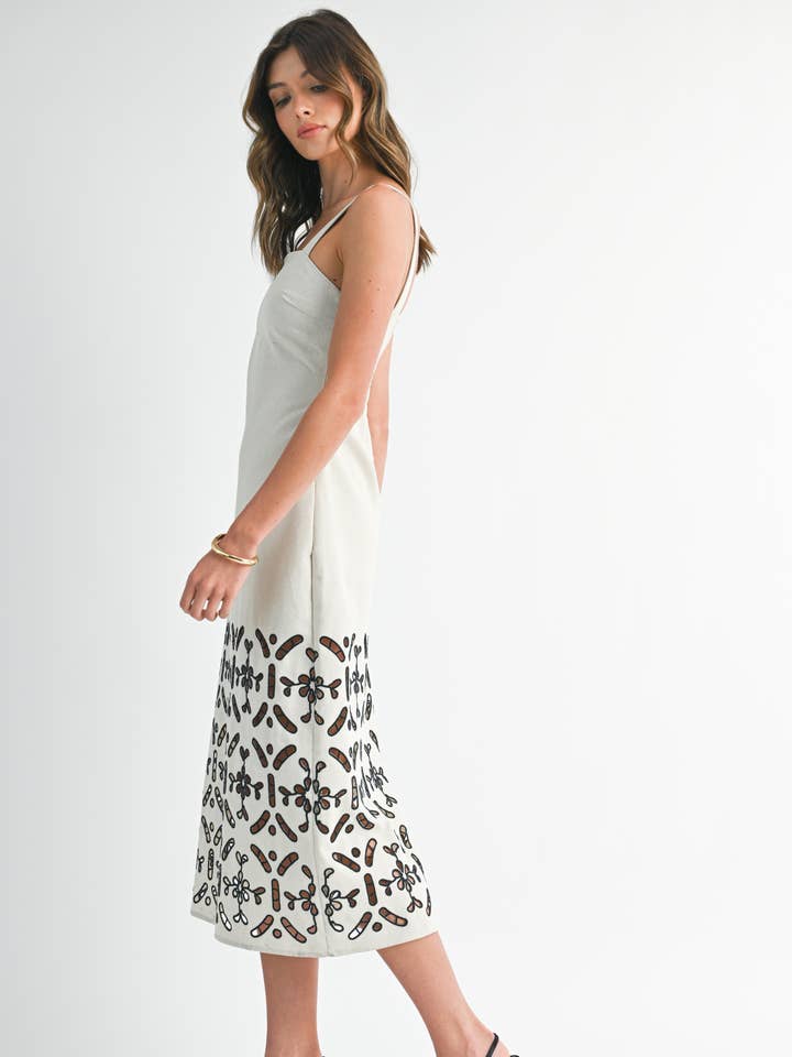 ND0011 Linen Shift Dress with Embroidery for wholesale by EB LUXE